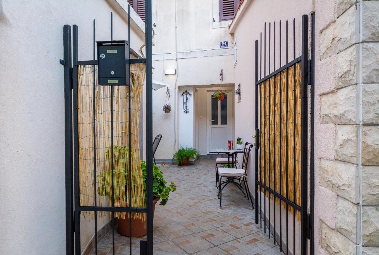 Guesthause Arbor Apartamento Split Exterior foto